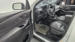 2023 ChevroletGMDaewoo Traverse 3.6 AWD Redline, белый — фото 10