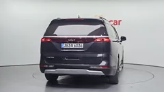 2023 Kia Carnival Diesel 9-Seater Prestige — фото 4