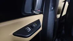 2023 Kia Carnival Diesel 9-Seater Prestige — фото 18