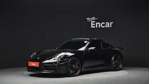 2023 Porsche 911 Carrera 4 GTS