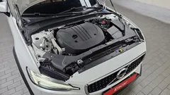 2021 Volvo V60 B5 Pro AWD, белый — фото 6