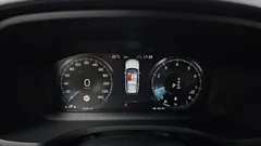 2021 Volvo V60 B5 Pro AWD, белый — фото 8