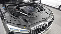 2021 BMW 7-Series 740i Design Pure Excellence, чёрный — фото 6