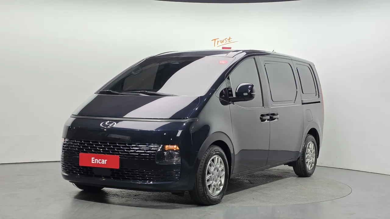 2023 Hyundai Staria Cargo 3-Seater