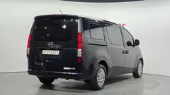 2023 Hyundai Staria Cargo 3-Seater — фото 2