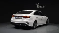 2022 Kia K3 1.6, белый — фото 2
