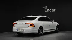 2022 Volvo S90 B6 AWD Inscription, белый — фото 2
