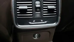 2021 Porsche Macan 2.0, зелёный — фото 19