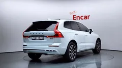 2024 Volvo XC60 B5 Ultimate Bright, белый — фото 2