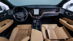 2024 Volvo XC60 B5 Ultimate Bright, белый — фото 7