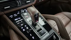 2022 Porsche Cayenne 3.0 PLATINUM EDITION, серо-серебристый — фото 9