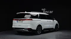2023 Kia Carnival Diesel 9-Seater Signature — фото 2