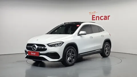 2021 Mercedes-Benz GLA-Class GLA220