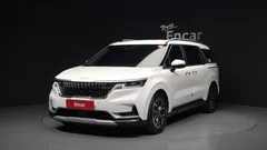 2023 Kia Canival Diesel 9-Seater Prestige — фото 1