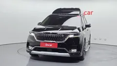 2022 Kia Carnival Diesel 7-Seater Hi-Limousine — фото 3
