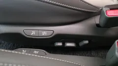 2022 Kia Carnival Diesel 7-Seater Hi-Limousine — фото 19