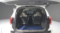 2024 Kia Canival 9-Seater Signature, белый — фото 20