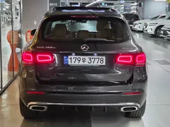 2022 Mercedes-Benz GLC-Class GLC300e 4MATIC — фото 5