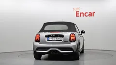 2024 Mini Cooper Convertible Classic, серо-серебристый — фото 4
