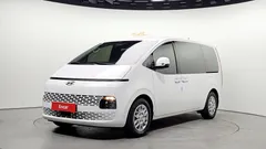 2022 Hyundai Staria Tourer 11-Seater — фото 1