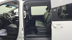 2022 Hyundai Staria Tourer 11-Seater — фото 12