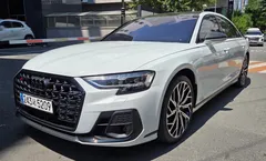 2023 Audi S8 4.0 TFSI Quattro LWB, белый — фото 11