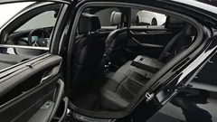2022 BMW 5-Series 530i M Sport Package — фото 12