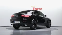 2022 Mercedes-Benz GLC-Class GCL300 4MATIC Coupe, чёрный — фото 2