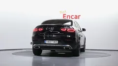 2022 Mercedes-Benz GLC-Class GCL300 4MATIC Coupe, чёрный — фото 4