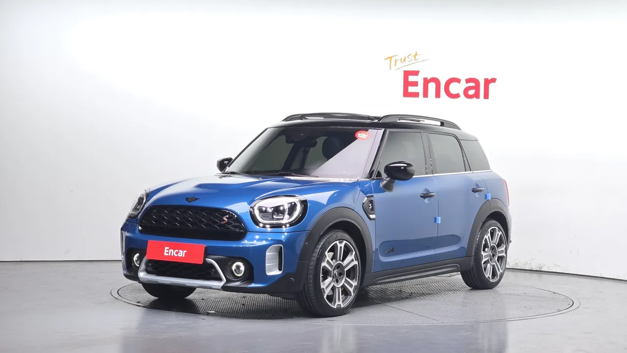 2023 Mini Countryman ALL4 Classic Launch Pack