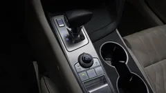 2021 Genesis G70 Gasoline 2.0T 4WD, белый — фото 9
