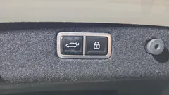 2021 Genesis G70 Gasoline 2.0T 4WD, белый — фото 19