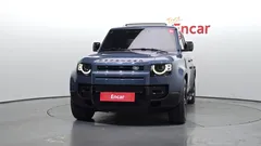 2023 Land Rover Defender 110 D250 SE — фото 3
