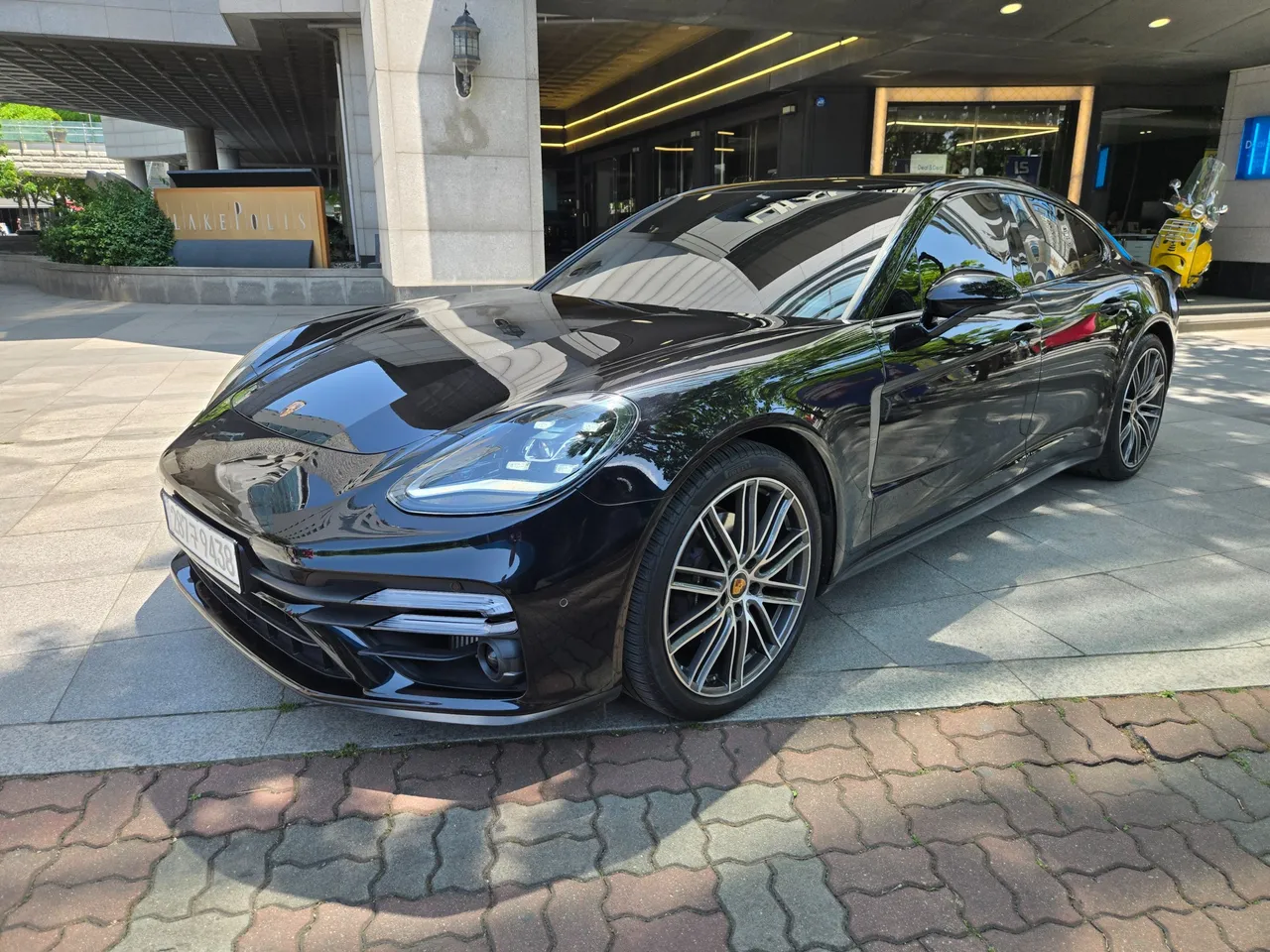 2023 Porsche Panamera 2.9 AWD Platinum Edition