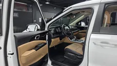 2023 Kia Carnival Diesel 9-Seater Prestige — фото 10