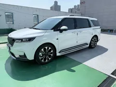 2023 Kia Carnival Diesel 9-Seater Signature — фото 3
