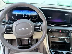 2023 Kia Carnival Diesel 9-Seater Signature — фото 17