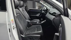 2023 Audi Q3 40 TFSI Quatrro Sport Back, белый — фото 11