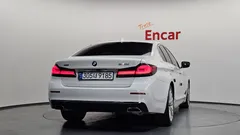 2023 BMW 5-Series 530i xDrive Luxury — фото 4