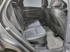 2023 Hyundai Tucson Inspiration 2WD, серый — фото 15