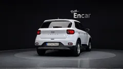 2022 Hyundai Venue 1.6 Modern Plus, белый — фото 4