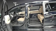 2023 Toyota Sienna 2.5 Hybrid AWD, чёрный — фото 11