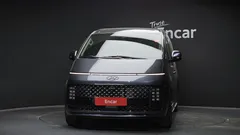 2023 Hyundai Staria Lounge 9-Seater — фото 3