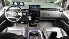 2023 Hyundai Staria Lounge 9-Seater — фото 7