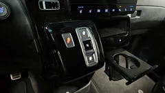 2023 Hyundai Staria Lounge 9-Seater — фото 9