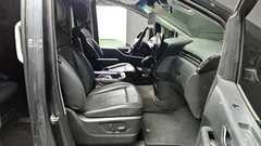 2023 Hyundai Staria Lounge 9-Seater — фото 11