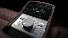 2023 Genesis G90 Gasoline 3.5 Turbo e-S/C AWD LWB — фото 18