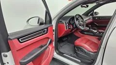 2023 Porsche Cayenne 3.0 E-HYBRID PLATINUM EDITION — фото 10