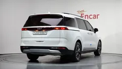 2022 Kia Carnival Diesel 9-Seater Prestige — фото 2