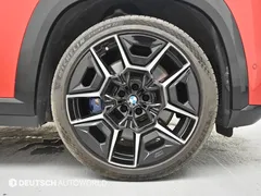 2023 BMW XM 4.4, оранжевый — фото 5